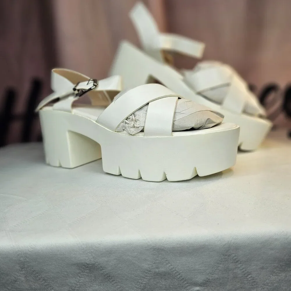 ReadySalted white platform